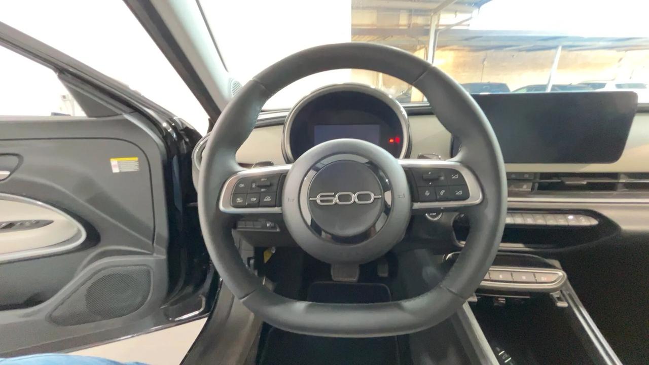 Fiat 600 Hybrid 110 CV DCT MHEV La Prima
