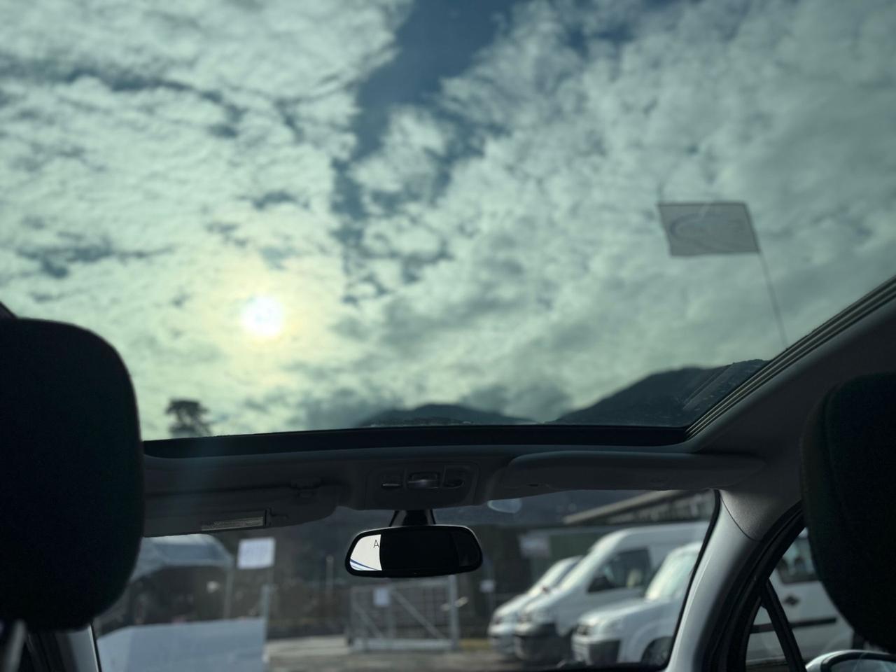 Peugeot 208 1.2 VTi NEOPATENTATI OK SOLO 130.000 KM