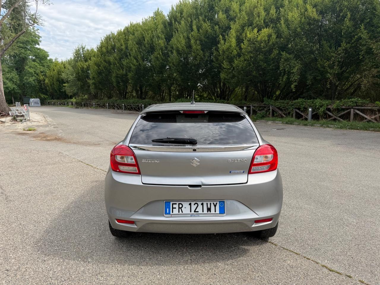 Suzuki Baleno 1.2 Hybrid B-Top