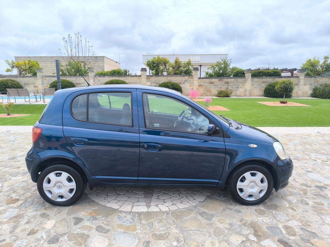 Toyota Yaris 1.0i 5 porte Sol perfetta full optional