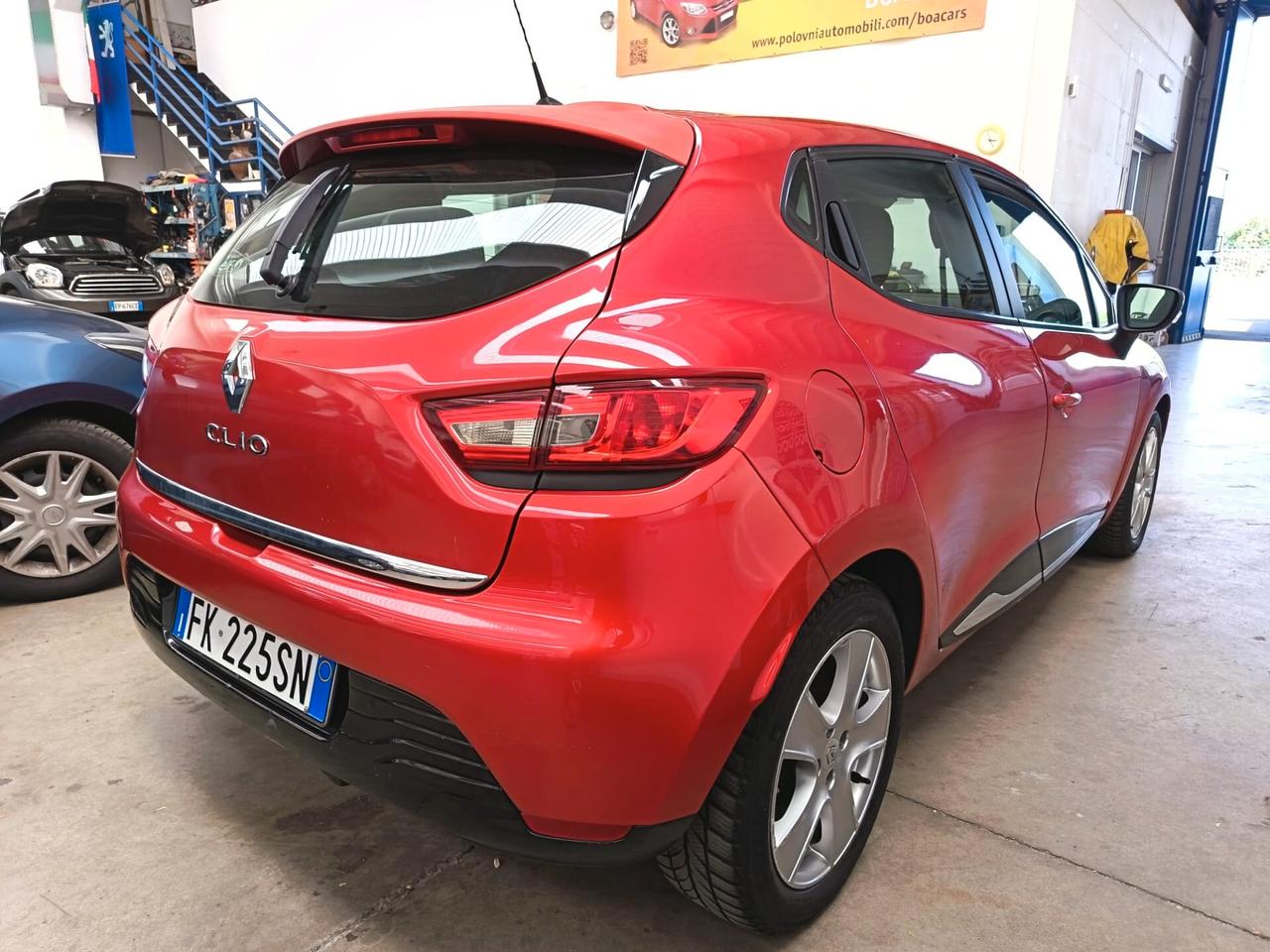 Renault Clio 1.2 75CV 5 porte Live 54kW