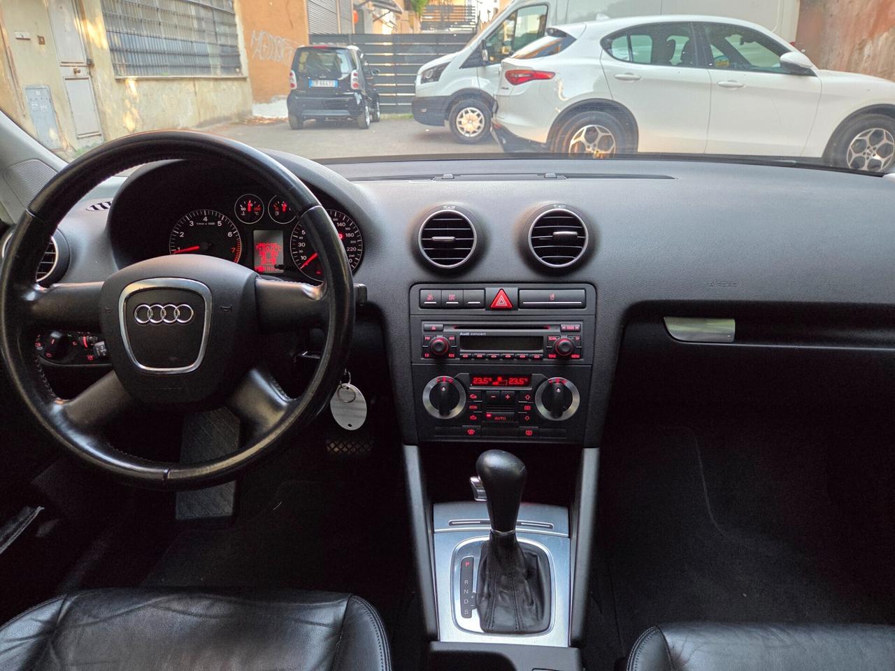 Audi A3 1.6 Ambition 102cv - UNIPRO
