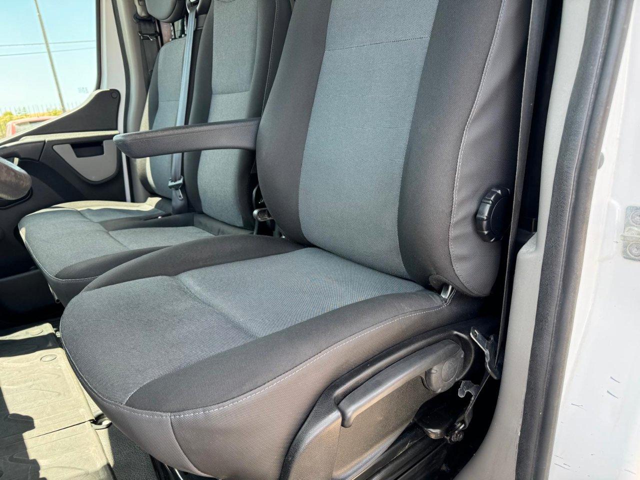 RENAULT Master T33 2.3 dci 130cv L2H3 E6 ISOTERMICO FRIGO FNAX