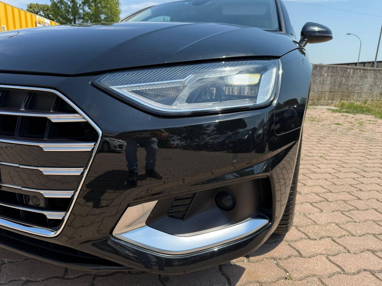 Audi A4 Avant 40 TDI S tronic S line edition