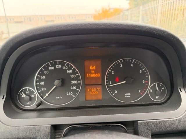 Mercedes-benz A 150 Coupé Elegance adatta a neopatentati