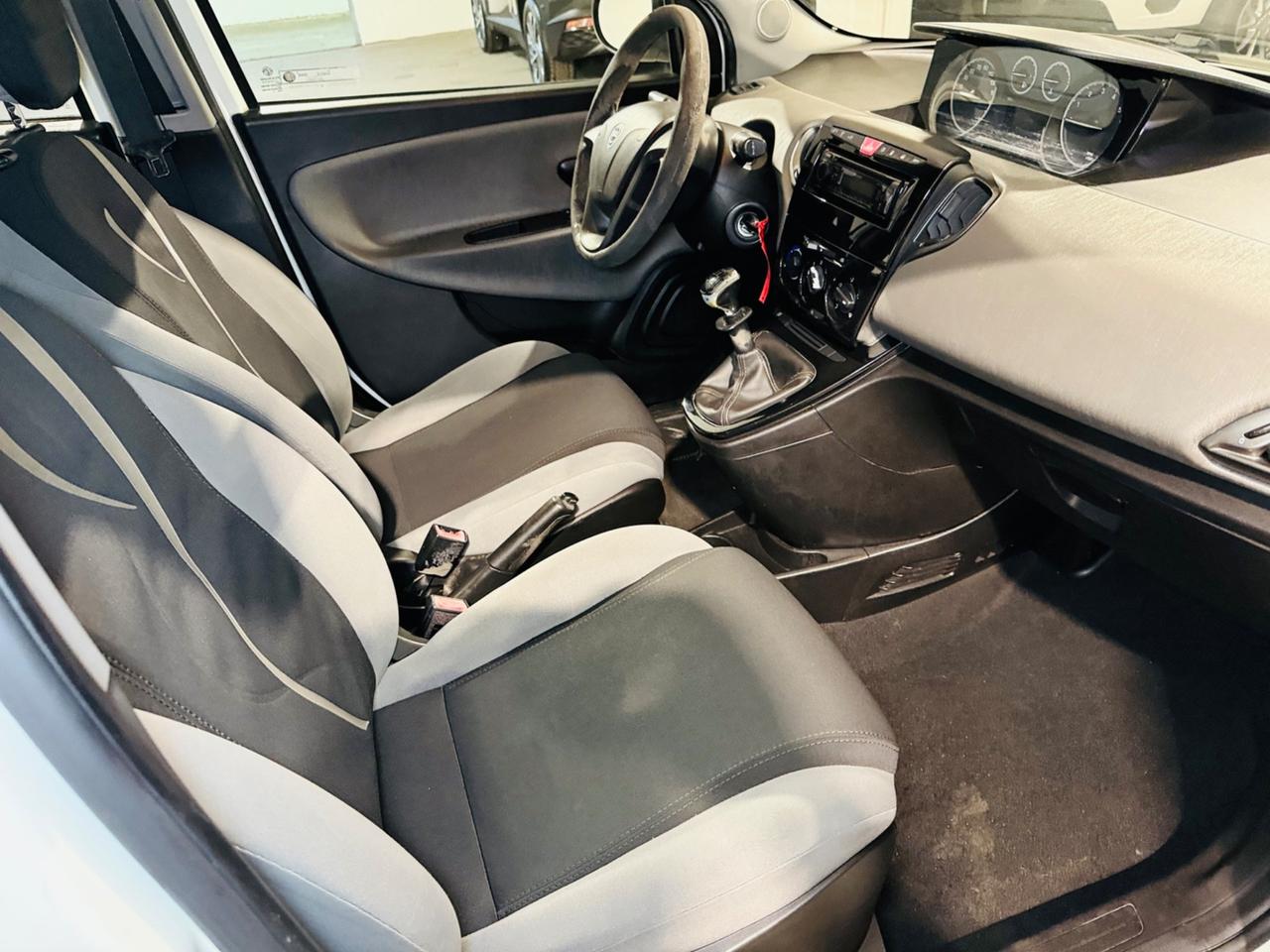 Lancia Y 0.9*80 CV* Ecochic (GPL) Gold*NEOPATENTATI*