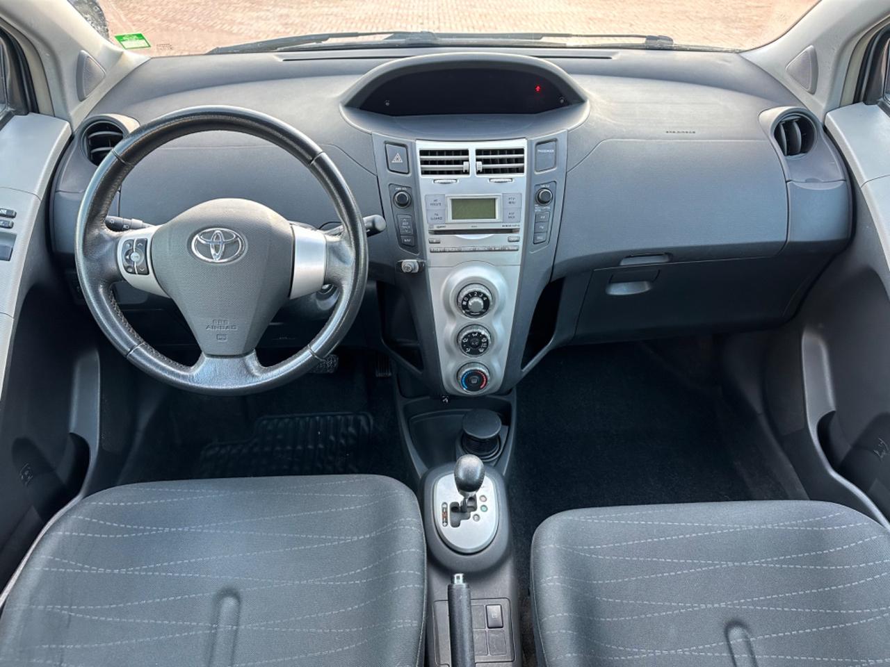 Toyota Yaris 1.3 5 porte