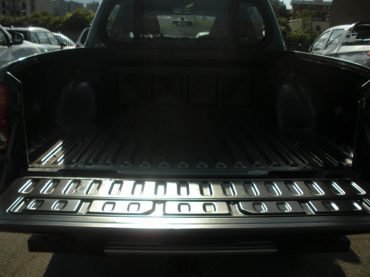 Mitsubishi L200 2.5 DI-D/136CV DC Intense