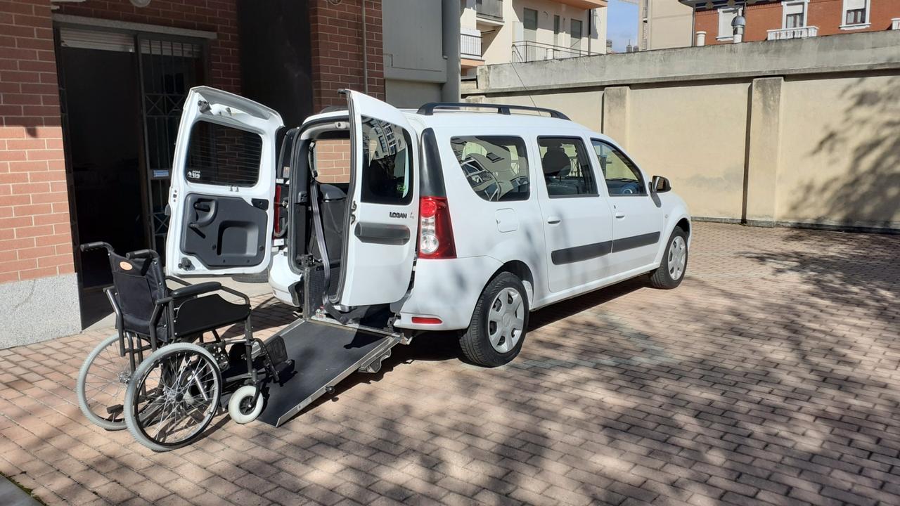 Dacia trasporto disabili pianale ribassato