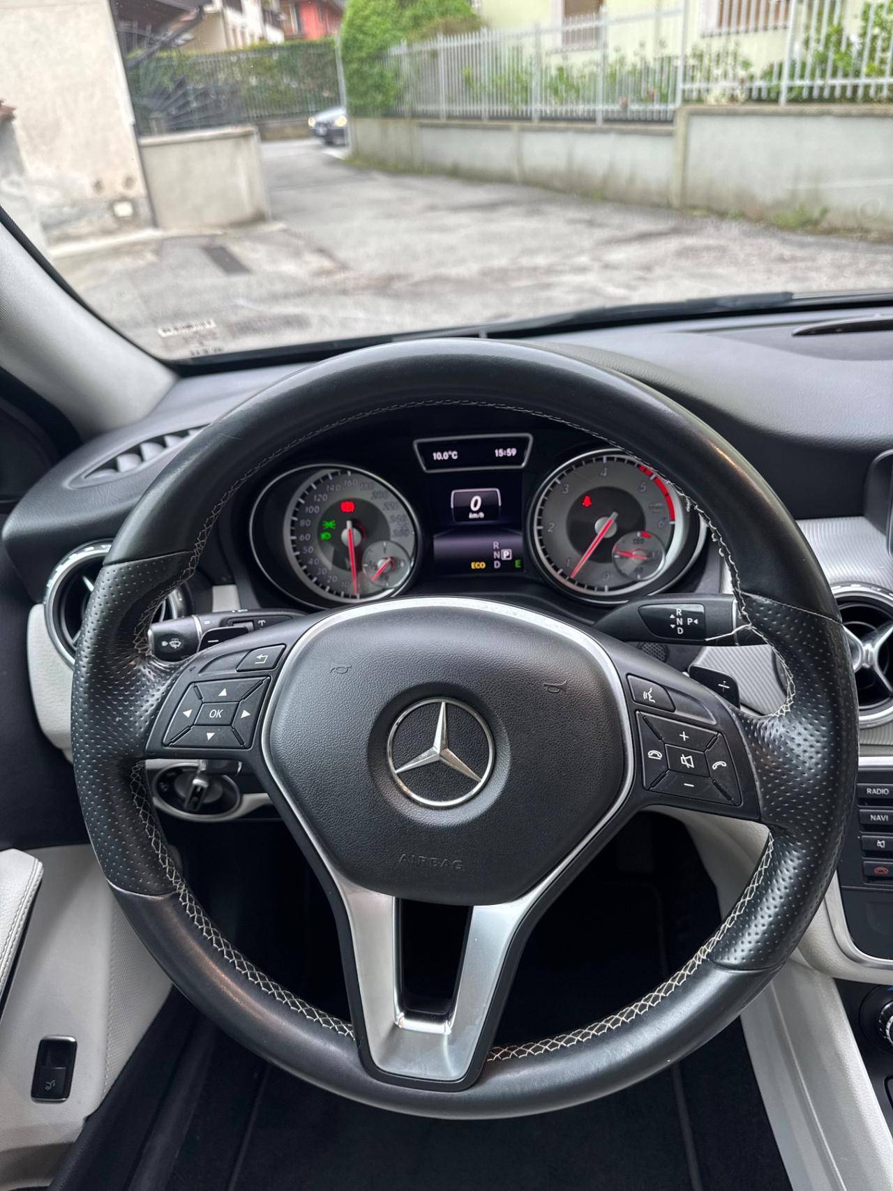 Mercedes-benz GLA 200 CDI Automatic 4Matic Premium