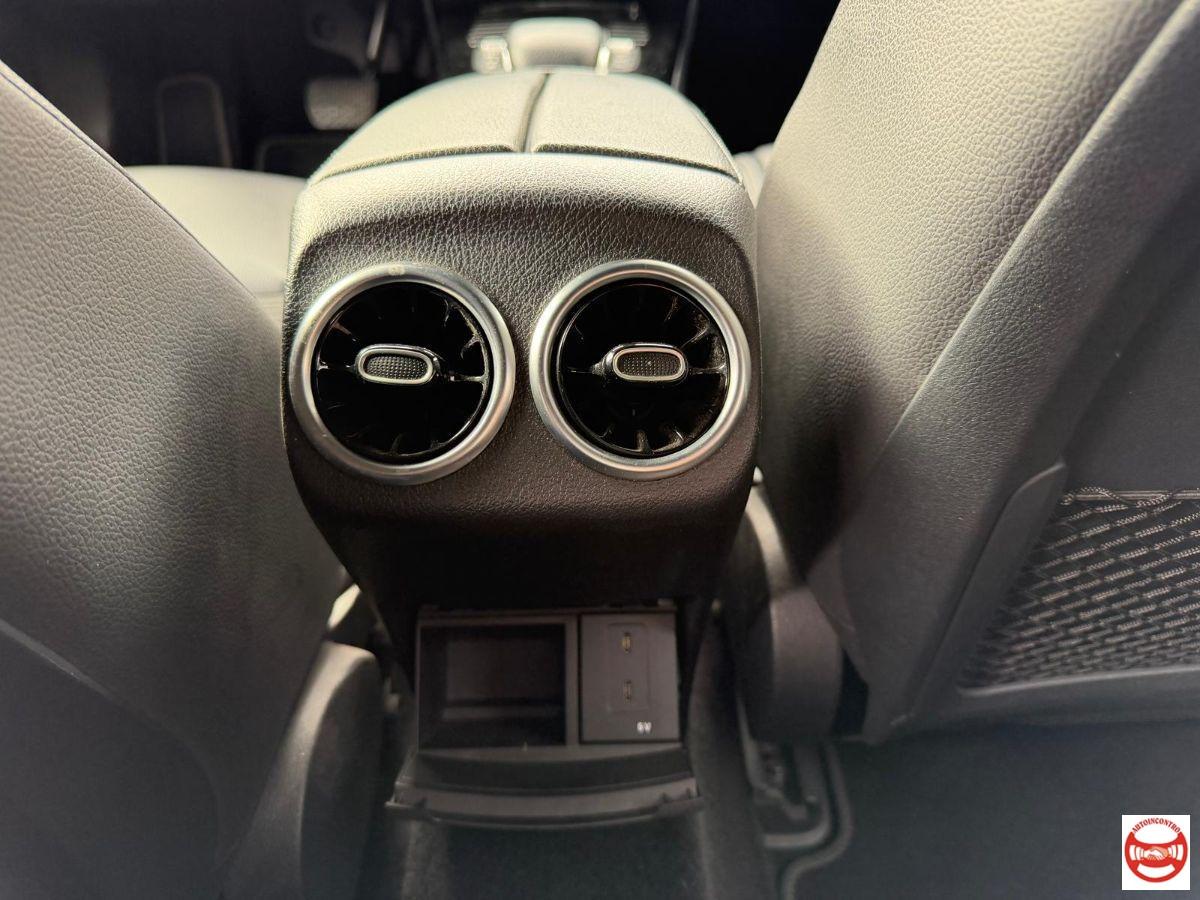 MERCEDES - Classe A A 180 d Sport auto