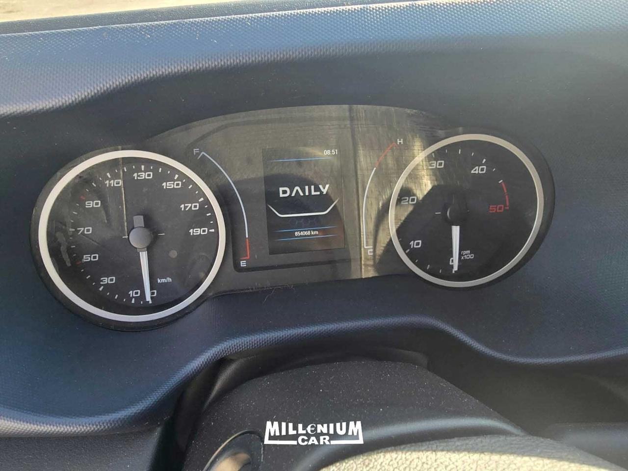 35-18 FURGONE 4,50 2020