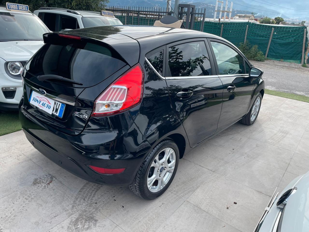 Ford Fiesta 1.2 60CV 5 porte Titanium