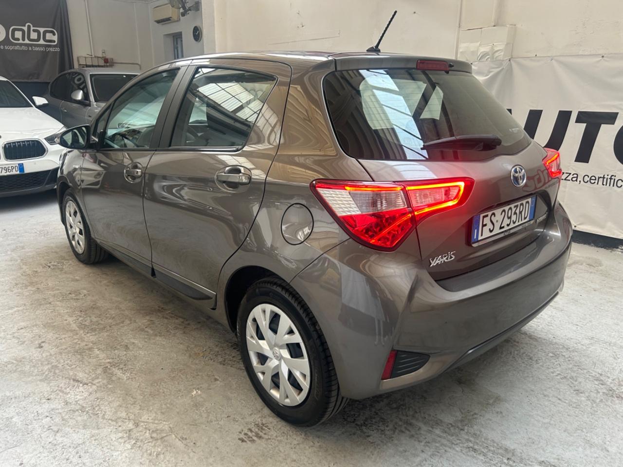 Toyota Yaris 1.5 Hybrid 5 porte Active