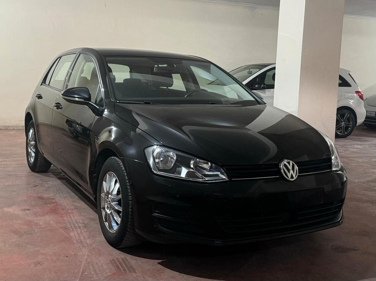 Volkswagen Golf 1.6 TDI 5p. Comfortline BlueMotion NAVI PARK ASSIST BLUETOOTH *LEGGI*