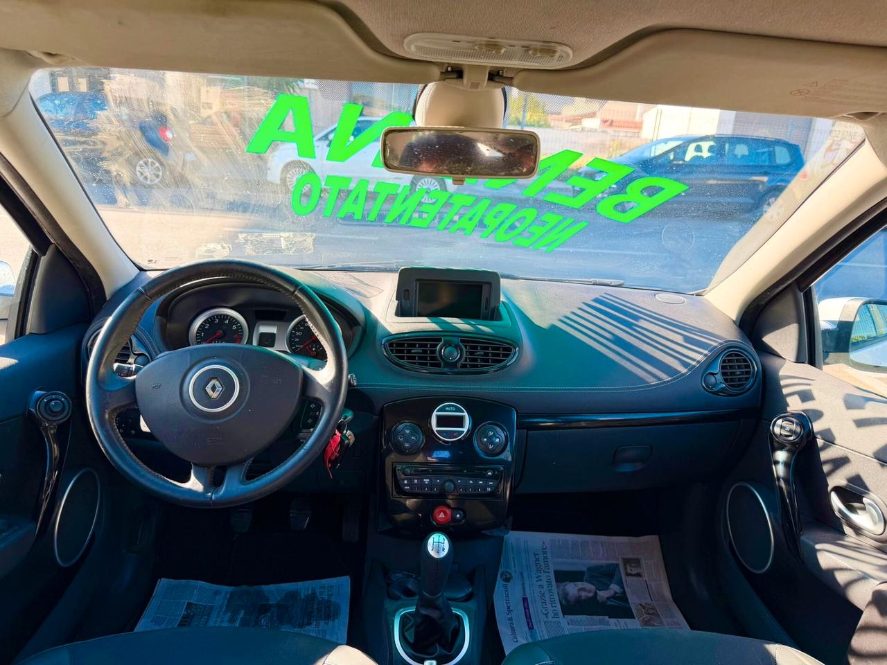 Renault Clio 1.2 16V 5 porte Live! - Anno 2011 - NEOPATENTATO