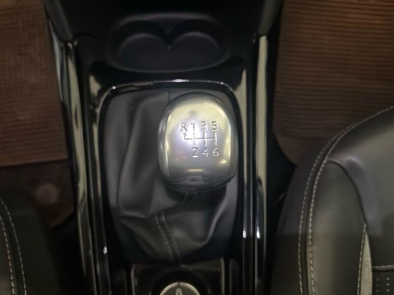 Peugeot 2008 BlueHDi 120 S&S Allure