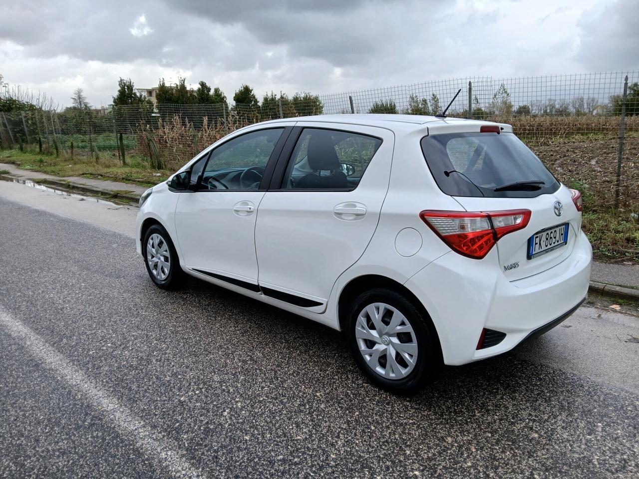 Yaris 1.0 5 porte Km Certificati GaranziA ufficial