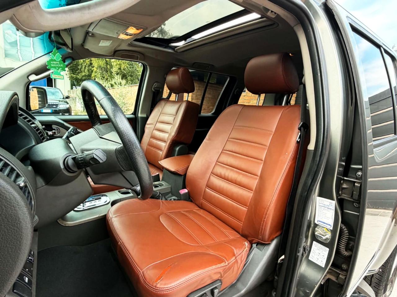 Nissan Pathfinder 2.5 dCi Platinum-7Posti-Navi,Pelle,Tetto-2010