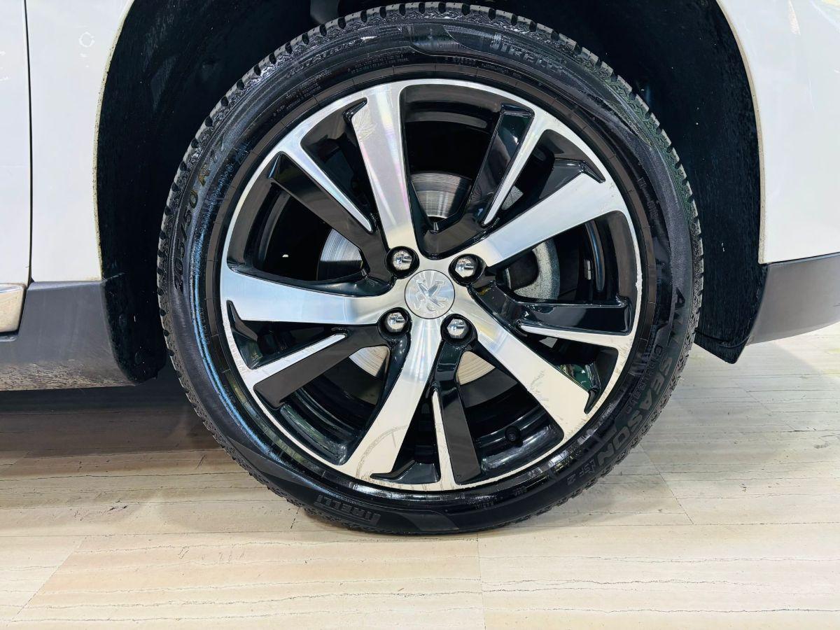 Peugeot 2008 1.6 e-HDi 115 CV S&S Féline Panorama