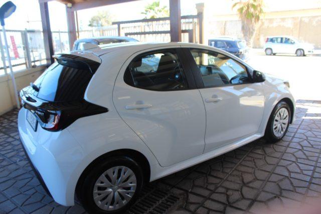 TOYOTA Yaris 1.5 Hybrid 5 porte Active