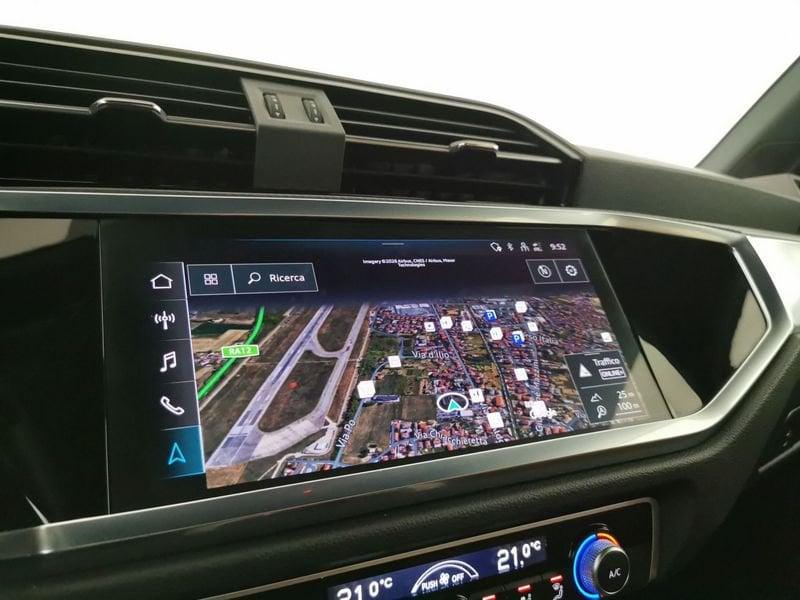 Audi Q3 40 2.0 tfsi Identity Black quattro s-tronic