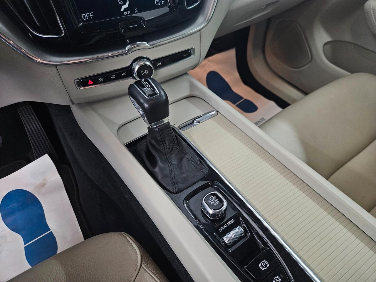 Volvo XC60 2.0 t4 geartronic my20 - IVA ESPOSTA