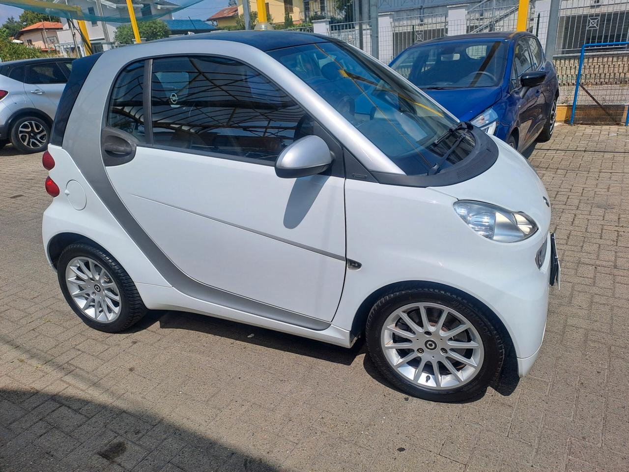 Smart ForTwo 1000 62 kW coupé passion