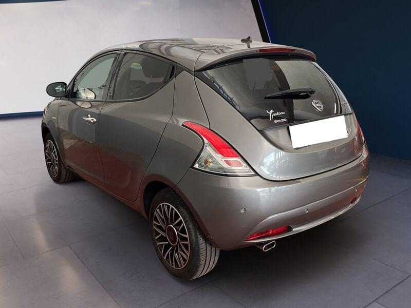 Lancia Ypsilon III 2021 1.0 firefly hybrid Gold s&s 70cv