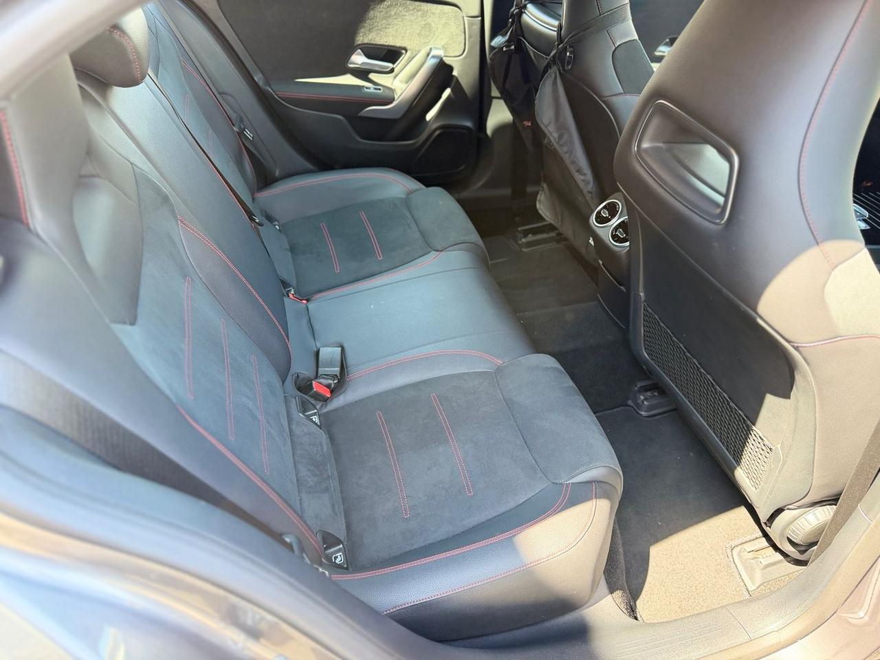 Mercedes-Benz A 180 AMG Line Premium A 180 #10569