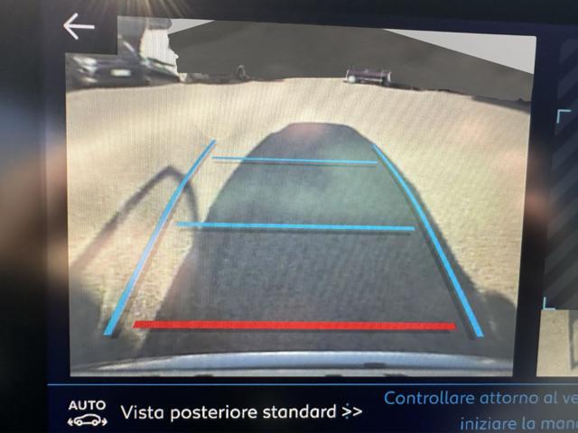 PEUGEOT 3008 BlueHDi 120 S&S EAT6 Allure