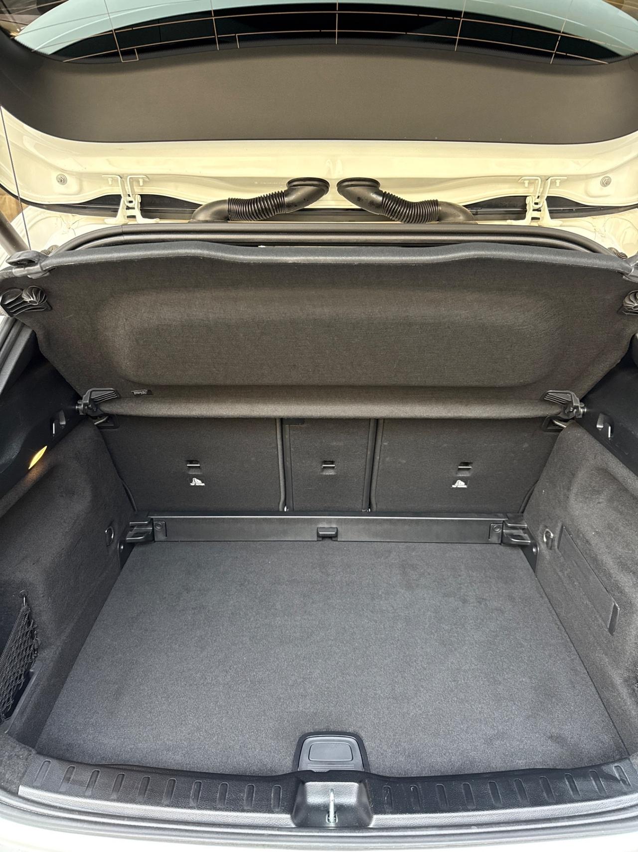 Mercedes-benz GLA 200 d Automatic Premium