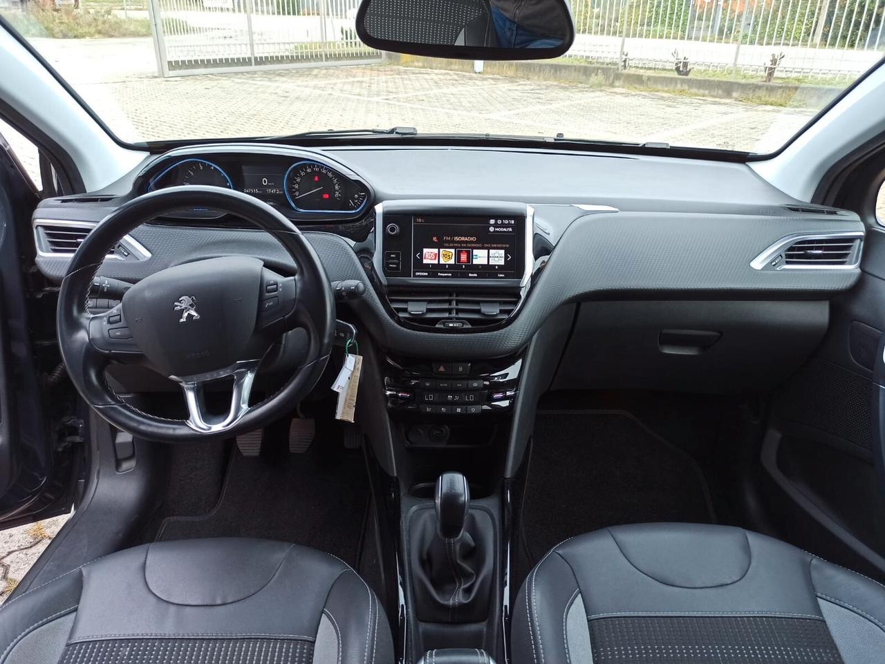 Peugeot 2008 PureTech 82cv Allure