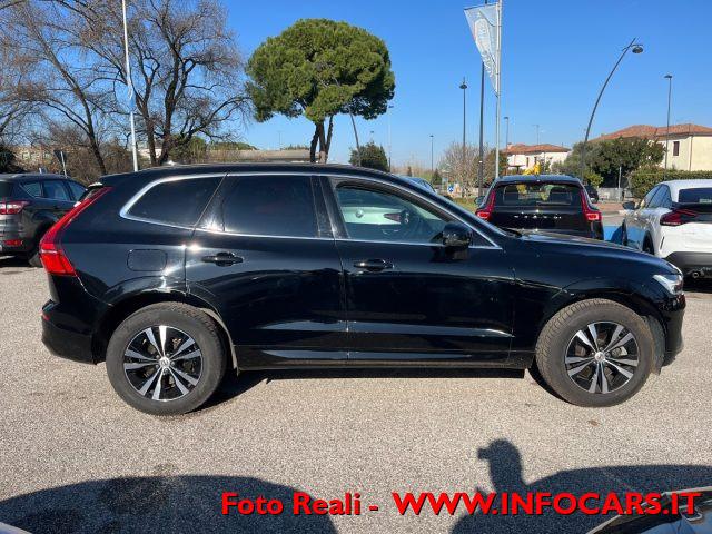 VOLVO XC60 B4 (d) MHEV Geartronic Momentum Pro Iva Esposta