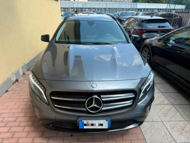 MERCEDES-BENZ GLA 200 d Automatic Sport