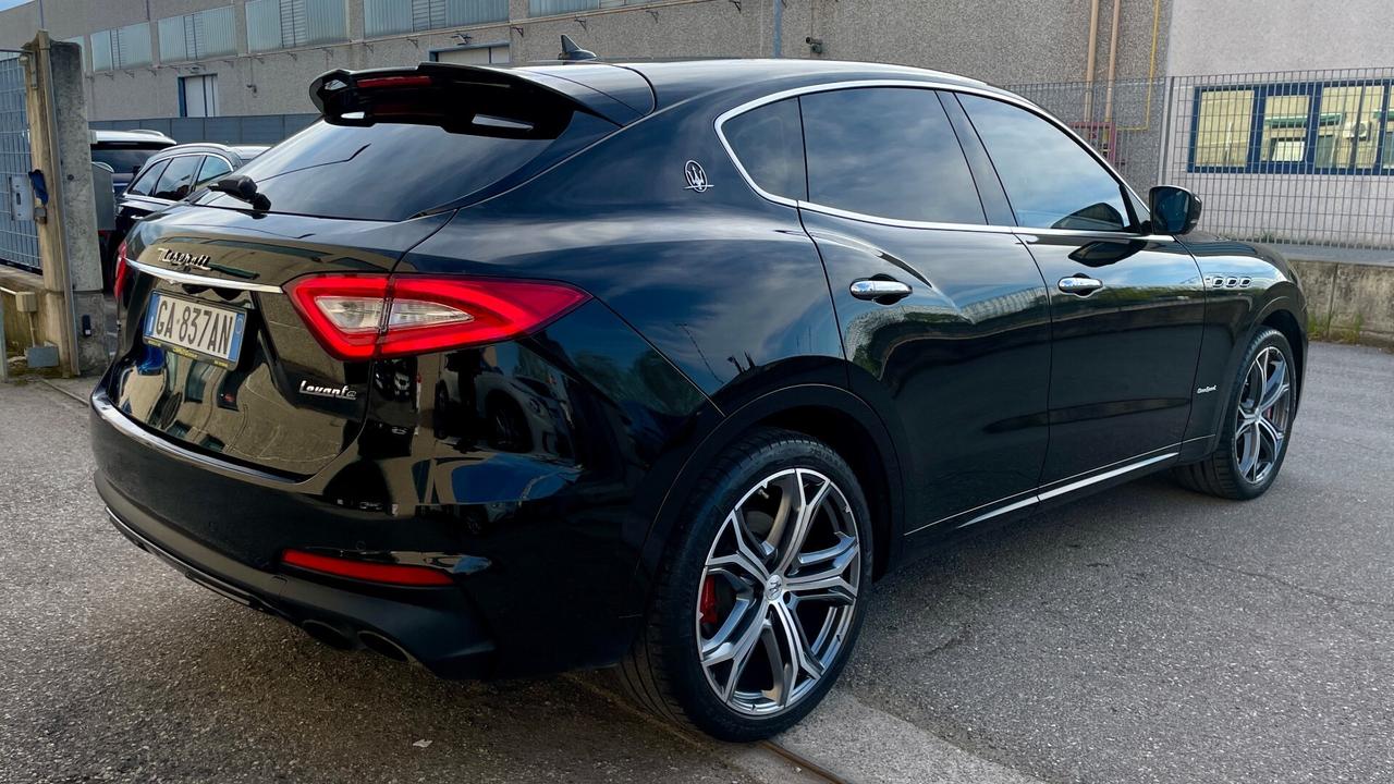 MASERATI LEVANTE 3.0 GRANSPORT Q4 V6 275CV - FULL LED, PELLE, SOSPENSIONI REGOLABILI, SEDILI ELETTRICI