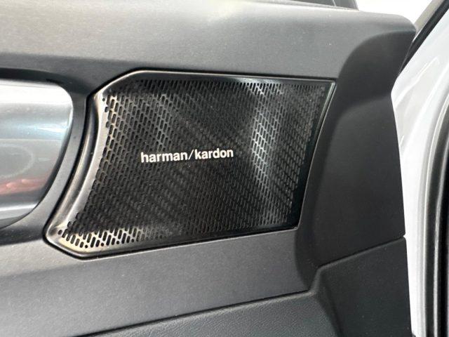 VOLVO XC40 2.0 D3 150 CV Geartronic R-design