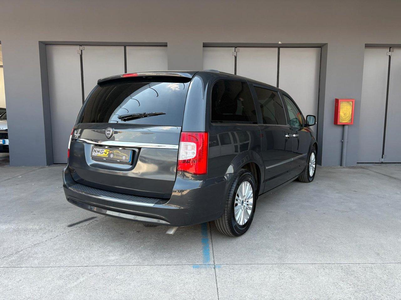 Lancia Voyager 2.8L Platinum 163cv auto