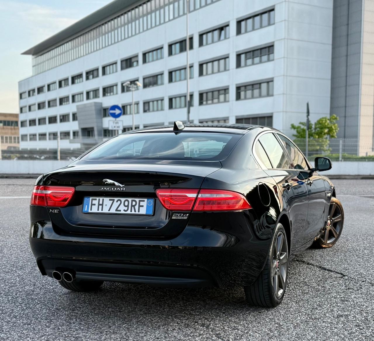 Jaguar XF 2.0 D 180 CV AWD aut. Portfolio
