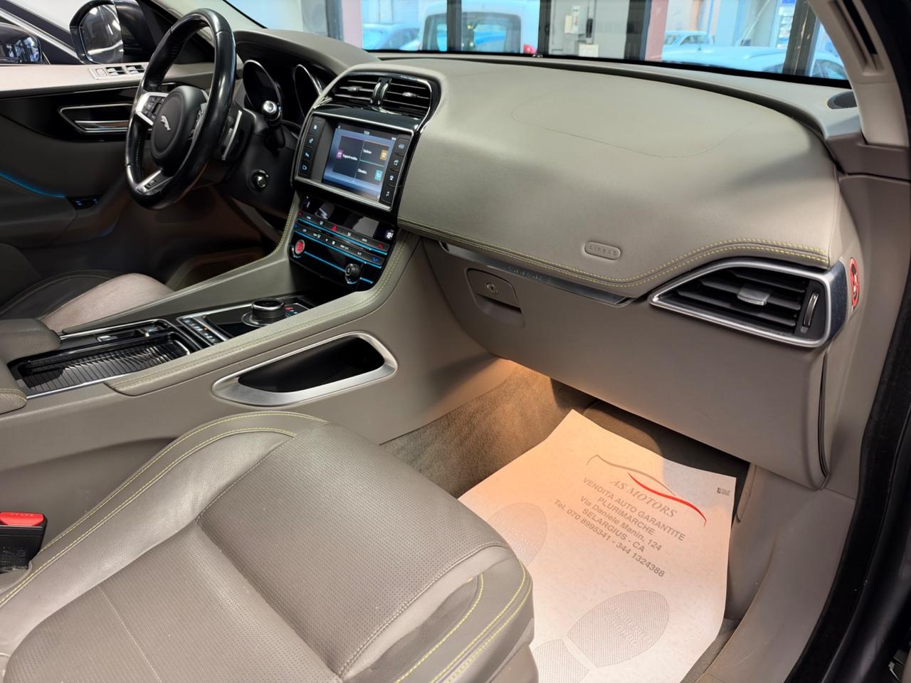 Jaguar F-Pace 2.0 D 180 CV AWD R-Sport