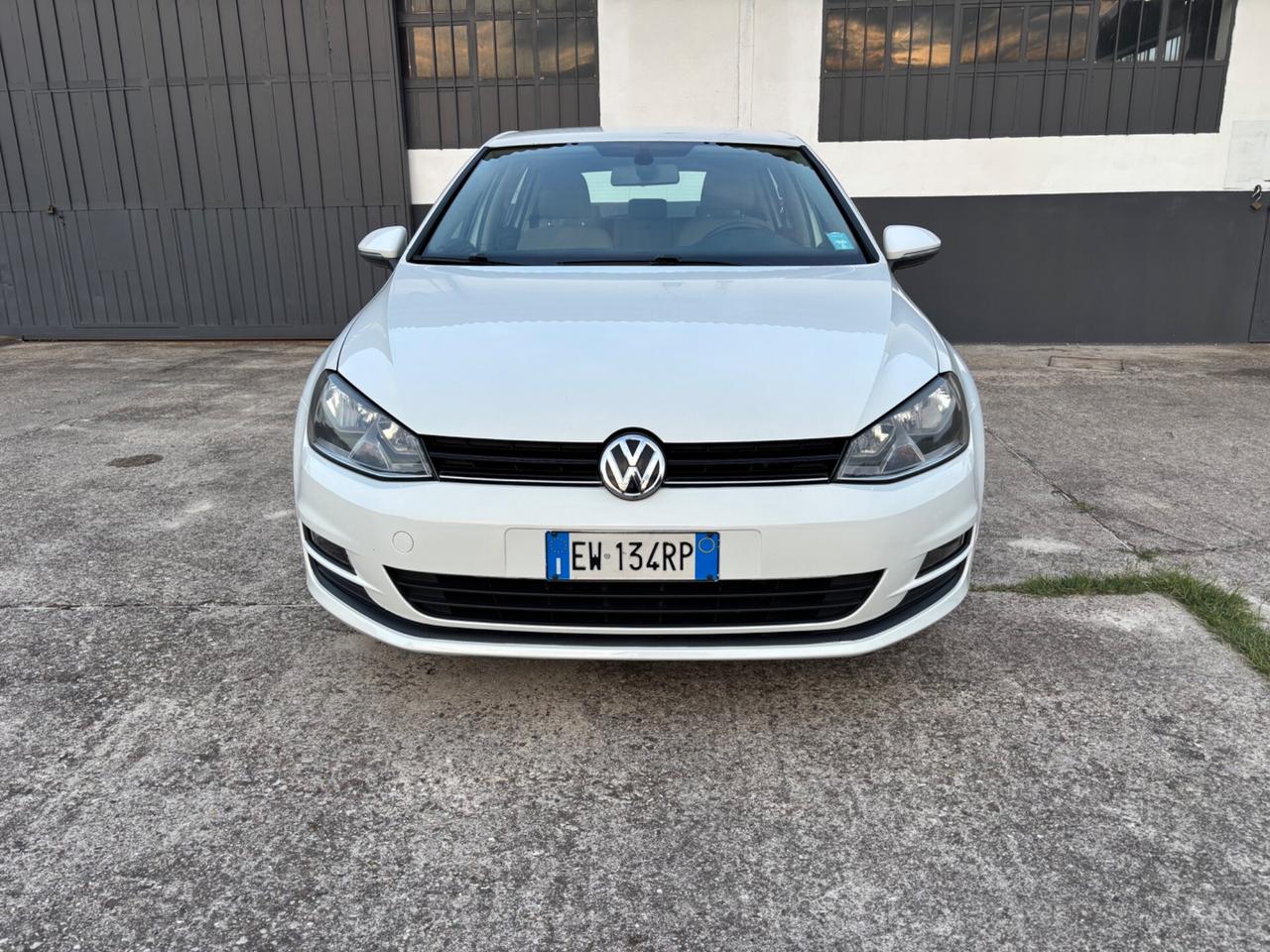 Volkswagen Golf 1.6 TDI. Neopatentati. Garanzia