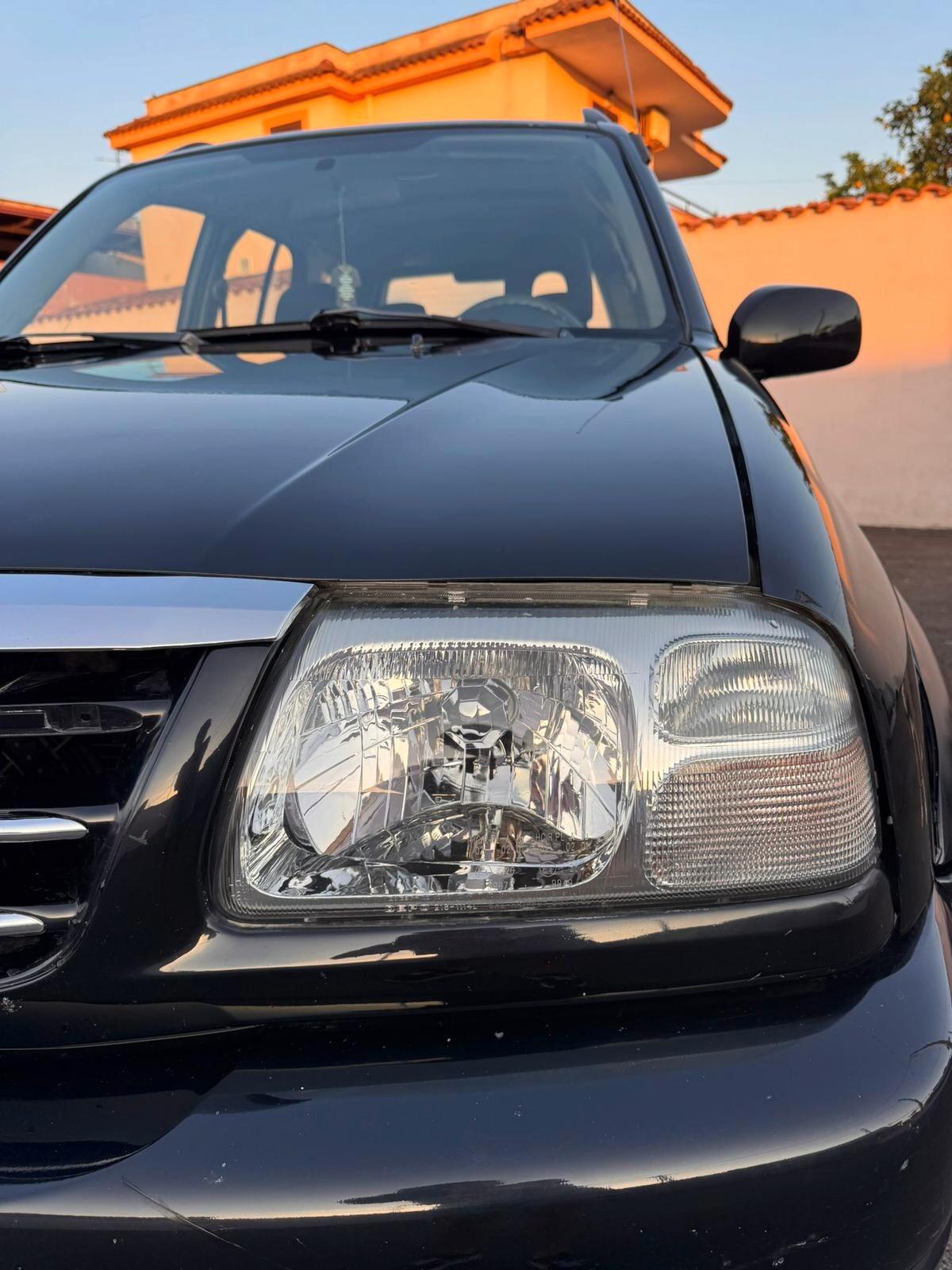 Suzuki Grand Vitara 2.0