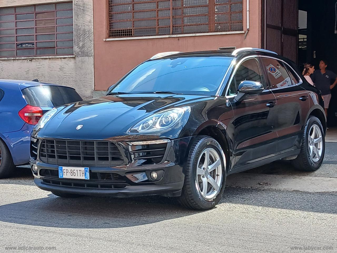 PORSCHE Macan 2.0