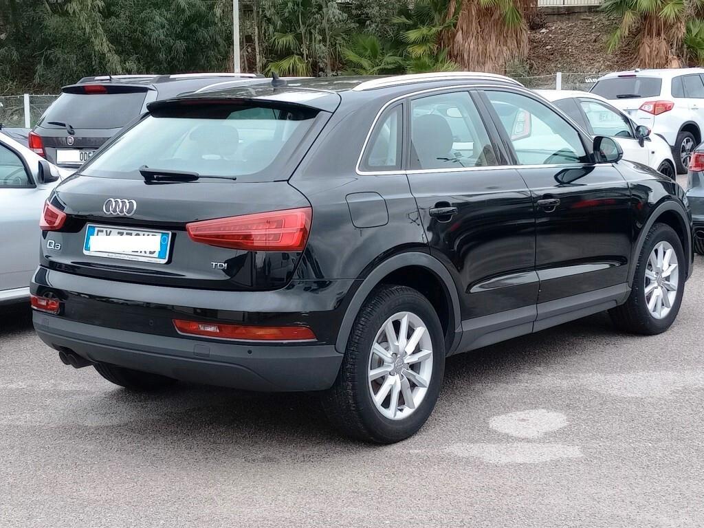 Audi Q3 2.0 TDI 150 CV Business