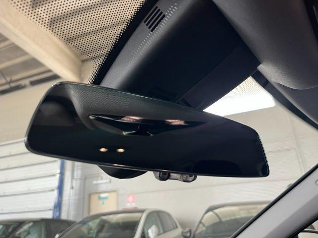 BMW 118 i 5p. Business Advantage "18 Msport /Nav/F.Led/Par