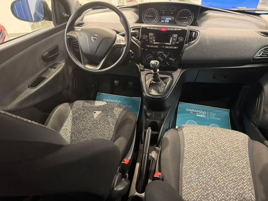 Lancia Ypsilon III 1.0 firefly hybrid Silver s&s 70cv