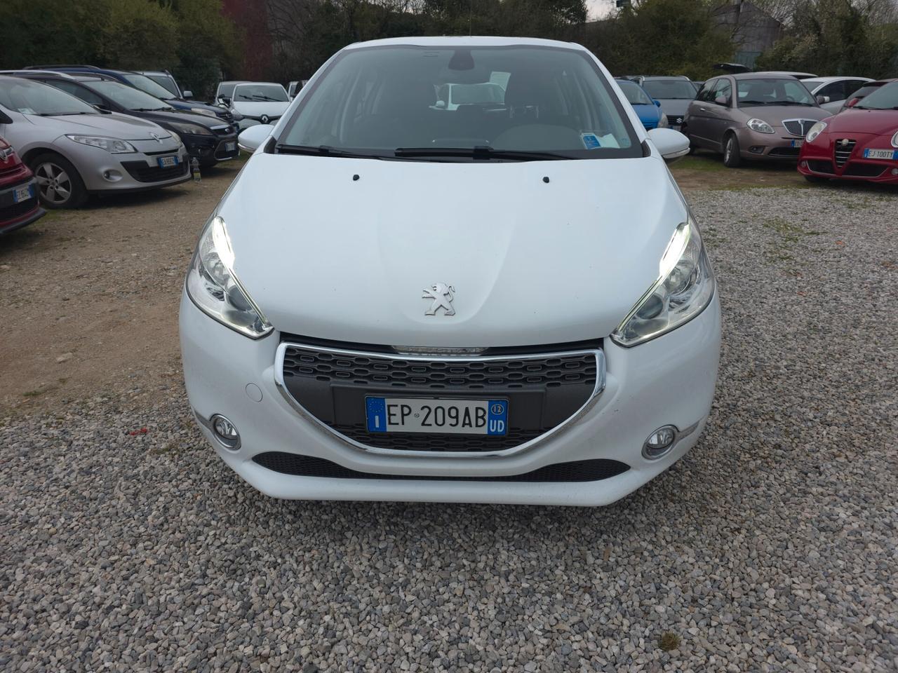 Peugeot 208 1.2 VTi 82 CV 5 porte Allure