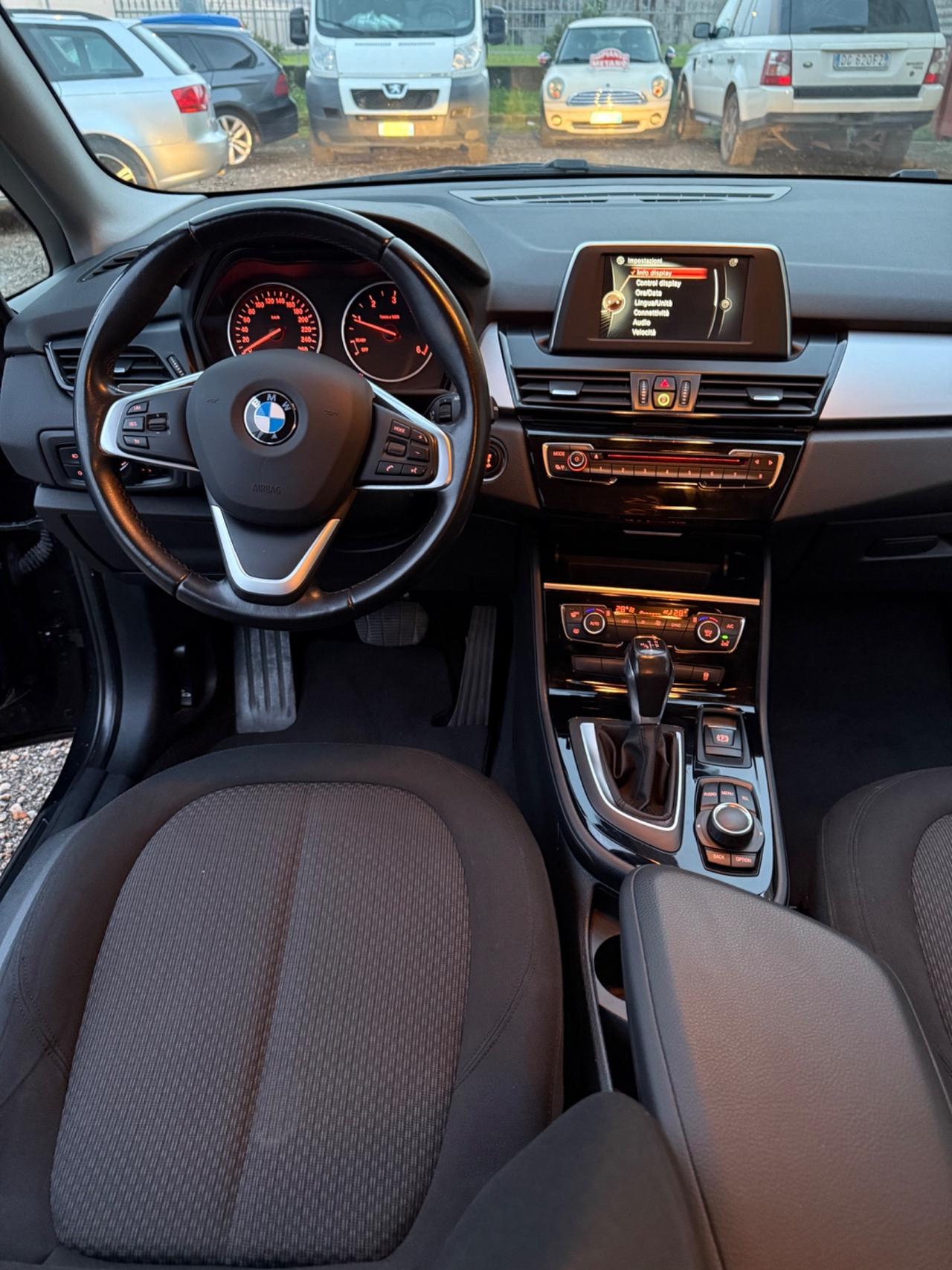 Bmw 2er Active Tourer 218d Luxury