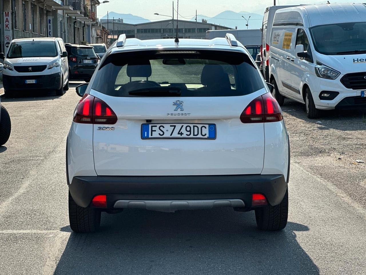 Peugeot 2008 PureTech Turbo 110 S&S Black Matt