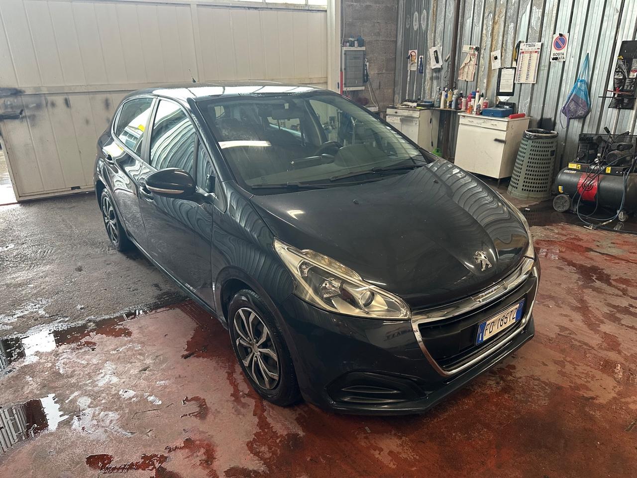 Peugeot 208 PureTech 82 5 porte Allure EURO 6